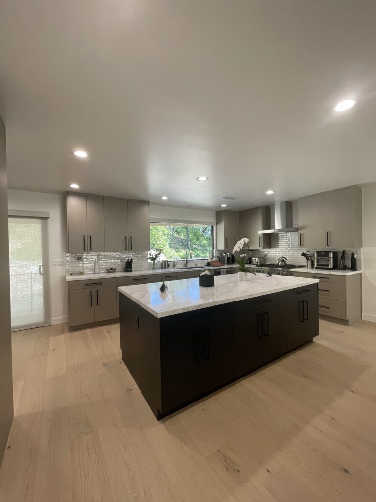 Two-Tone Modern Kitchen